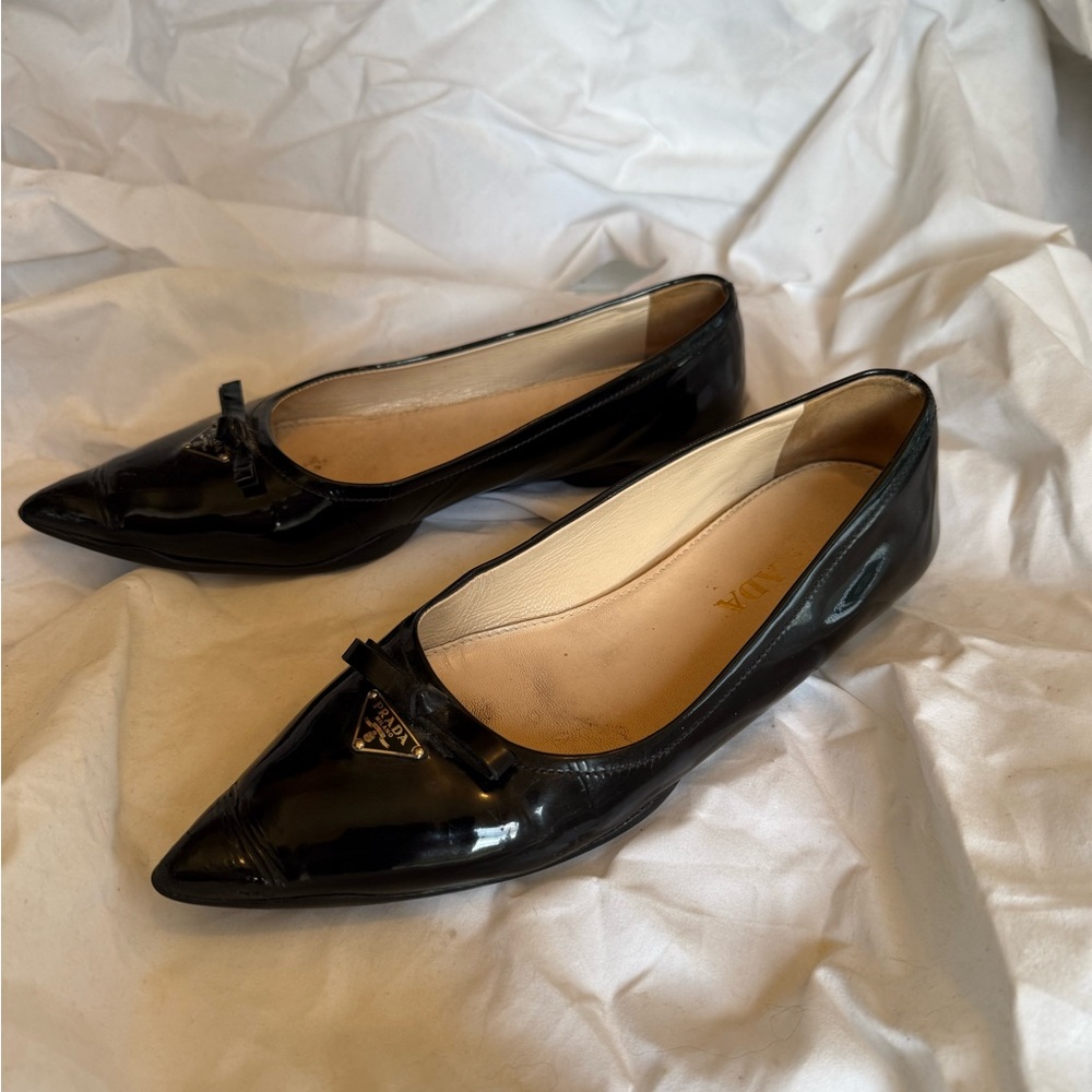 Prada Glossy Black patent leather Women's pointy toe ballet flats Loafers - Picture 12 of 14